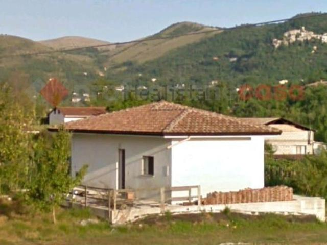 Rustico in vendita a Ceprano, Frosinone