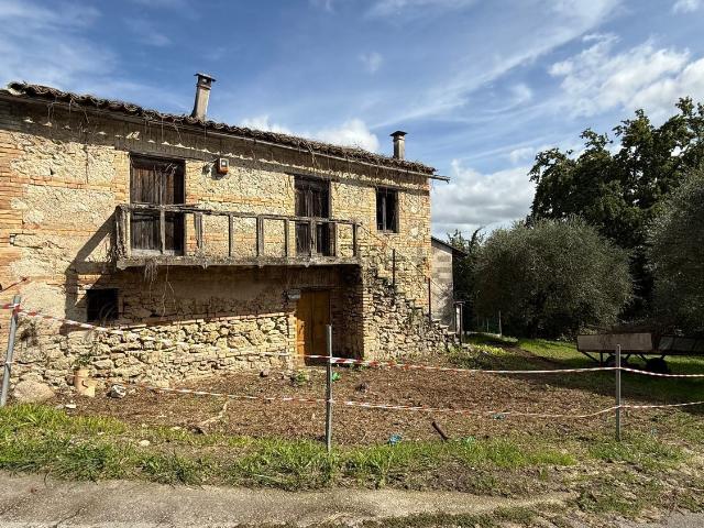 Rustico in vendita a Monte San Giovanni Campano, Lazio