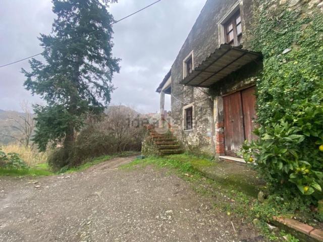 Rustico in vendita a Unione di comuni Montana Lunigiana, Fosdinovo