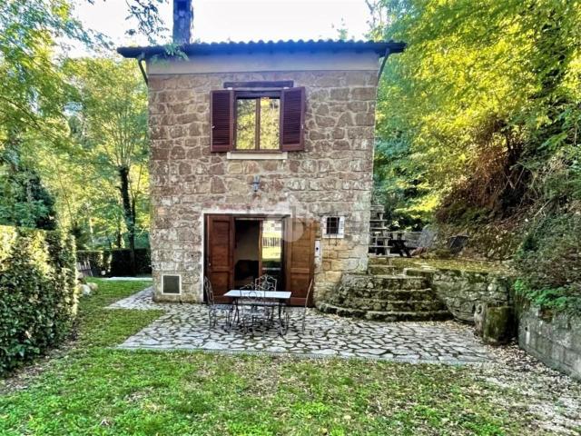 Rustico in vendita a Valentano, Viterbo
