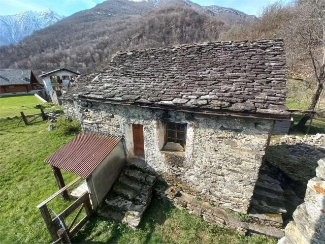 Rustico in vendita a Bannio Anzino, Piemonte