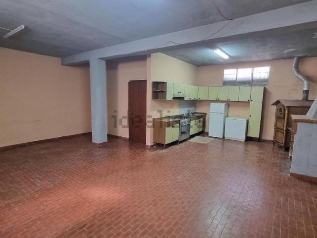 Rustico in vendita a Pomezia, Roma Capitale
