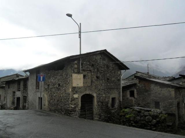Rustico in vendita a Castione Andevenno, Lombardia