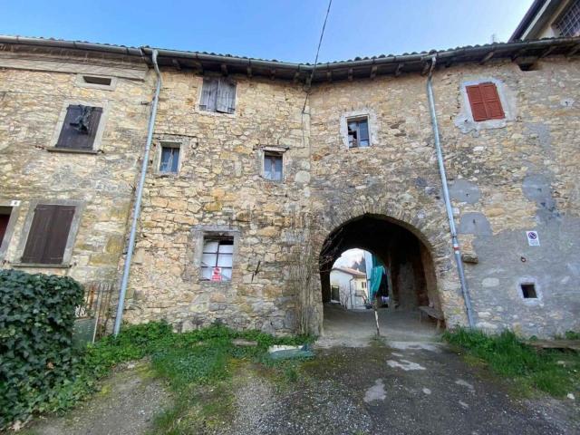 Rustico in vendita a Tresinaro - Secchia, Re