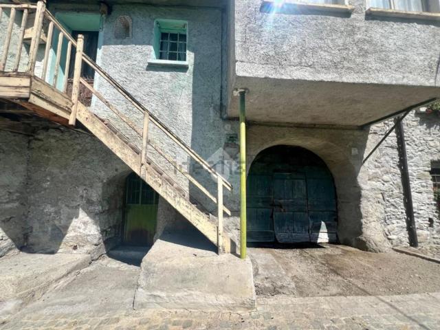Rustico in vendita a Comunità montana della valle Camonica, Sonico