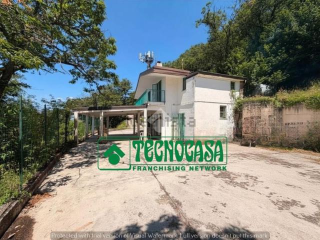 Rustico in vendita a Vetriera, Monteforte Irpino