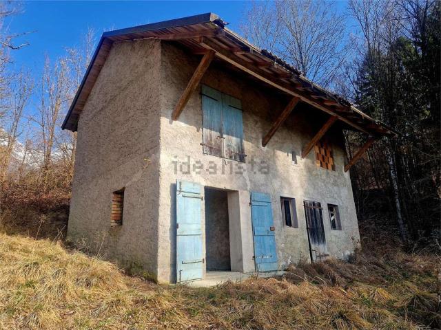 Rustico in vendita a Chies d'Alpago, Chies D'alpago