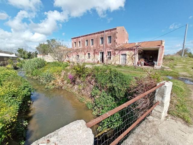 Rustico in vendita a Predda Niedda, Cala Di Volpe