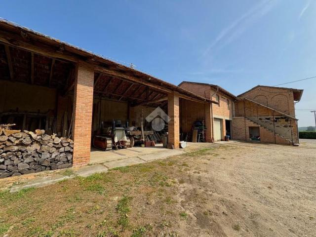 Rustico in vendita a Castell'arquato, Reggio Emilia