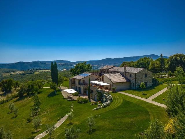 Rustico in vendita a Cinigiano, Toscana