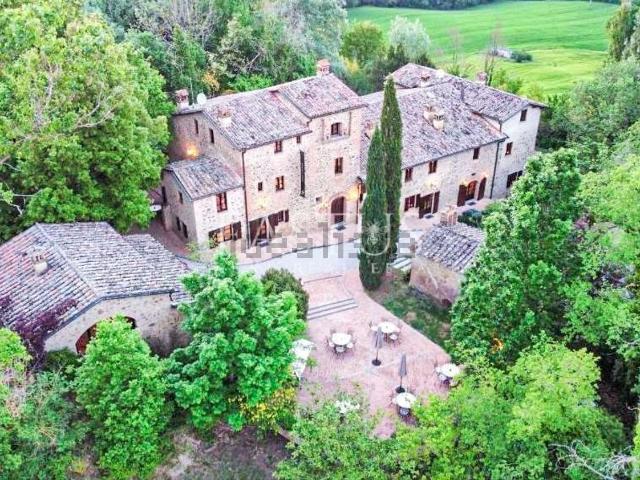 Rustico in vendita a Umbertide, Umbria