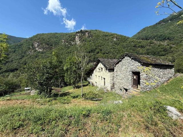Rustico in vendita a Comunità montana della Valchiavenna, San Giacomo Filippo