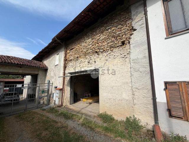 Rustico in vendita a Pilone Canalis, Cumiana