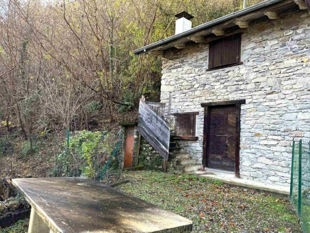 Rustico in vendita a Comunità montana della Valchiavenna, San Pietro Samolaco