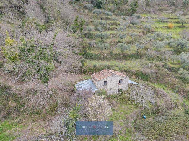 Rustico in vendita a San Mauro Cilento, Campania