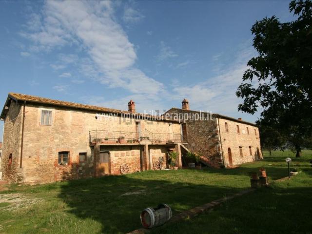 Rustico in vendita a Asciano, Siena