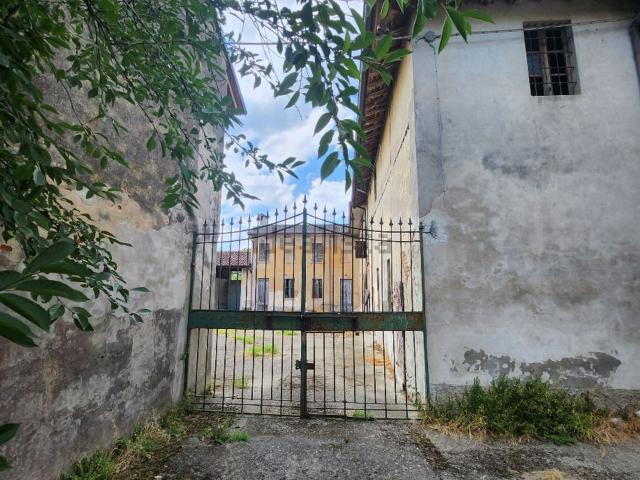 Rustico in vendita a Soresina, Lombardia
