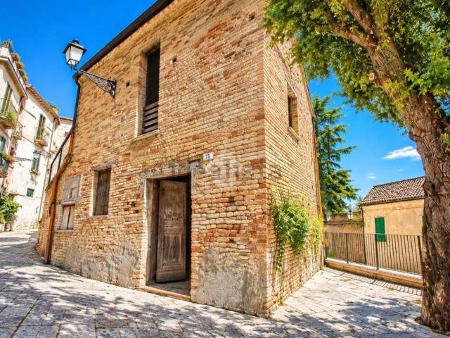 Rustico in vendita a Città Sant'Angelo, Pescara