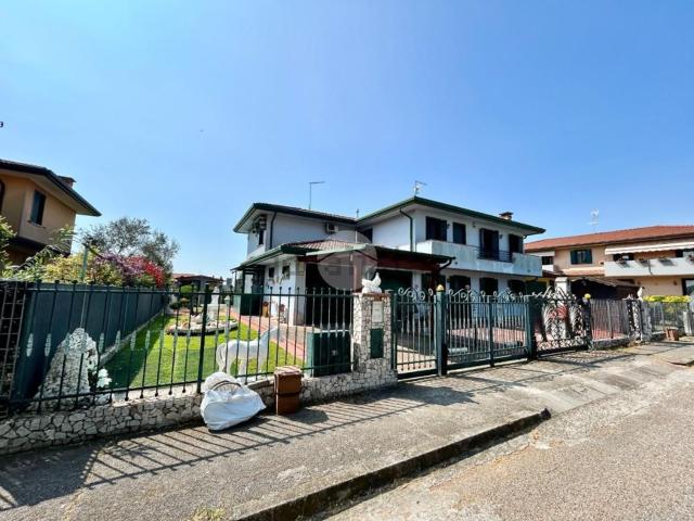 Rustico in vendita a Correzzola, Veneto