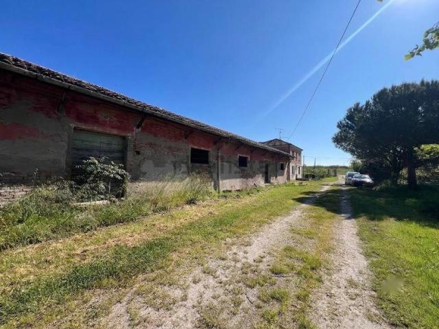 Rustico in vendita a Taglio Di Po, Veneto