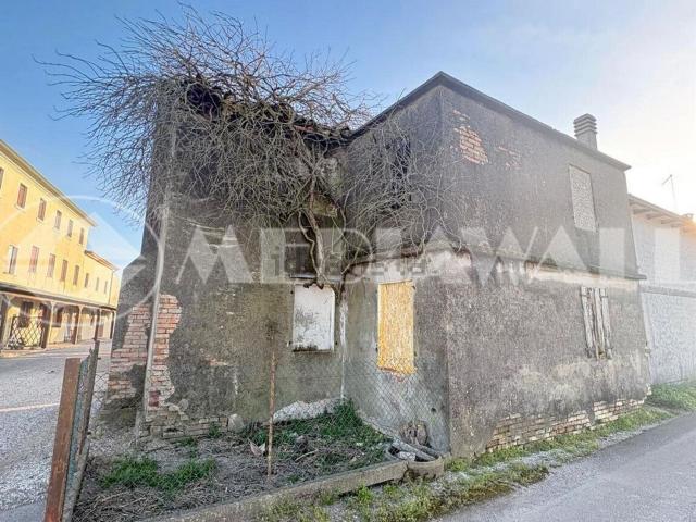 Rustico in vendita a San Stino di Livenza, Biverone