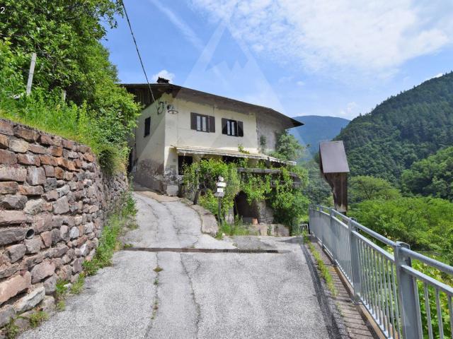 Rustico in vendita a Comunità della Valle di Cembra, Grumes