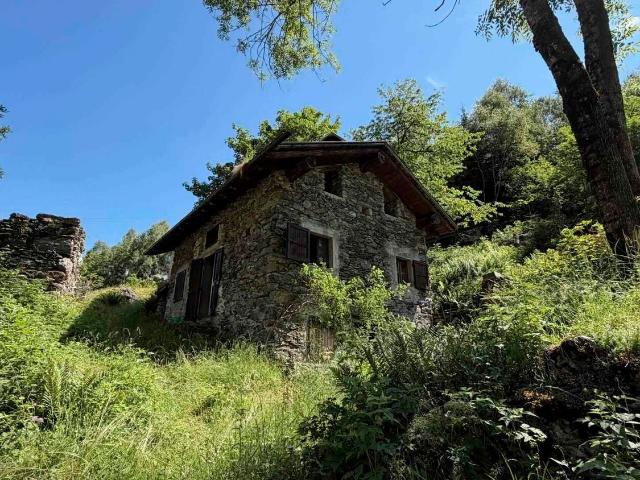Rustico in vendita a Ponte In Valtellina, Lombardia