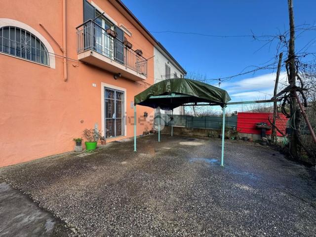 Rustico in vendita a San Martino Valle, Campania