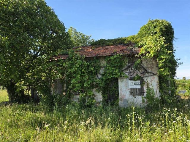 Rustico in vendita a Azzano Decimo, Friuli-Venezia Giulia