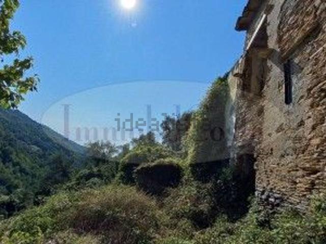 Rustico in vendita a Cogorno, Liguria