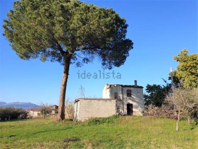 Rustico in vendita a Sessa Aurunca, Campania