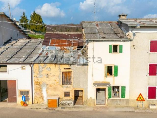 Rustico in vendita a Erbezzo, Veneto