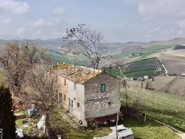 Rustico in vendita a Silos, Carassai