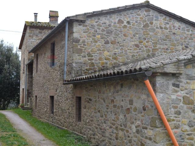 Rustico in vendita a Parrano, Umbria