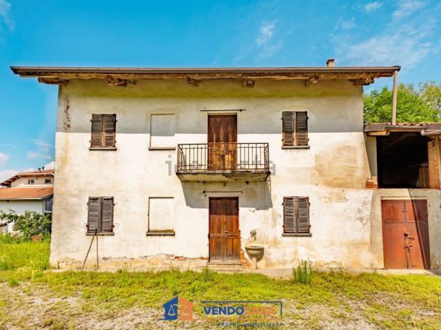 Rustico in vendita a Cascina Barberis, Piemonte