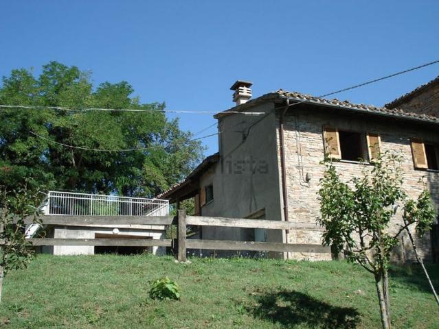Rustico in vendita a Muraglione, Marche