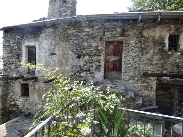 Rustico in vendita a Sorico, Lombardia