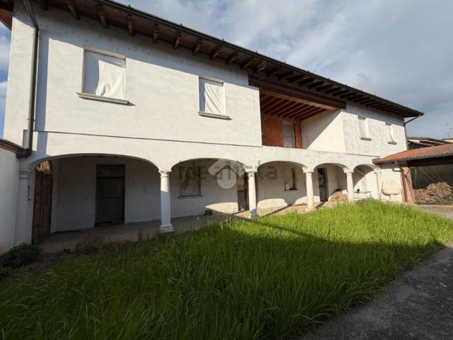Rustico in vendita a Verolavecchia, Lombardia