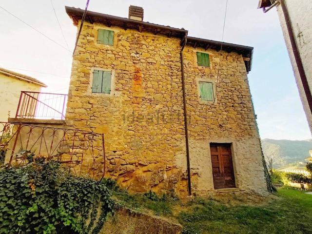 Rustico in vendita a Appennino Reggiano, Re