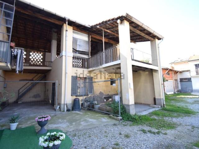 Rustico in vendita a Brugherio, Monza-brianza