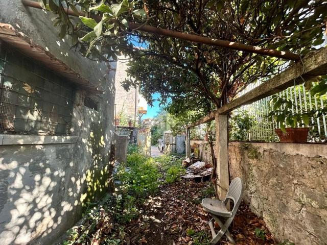 Rustico in vendita a Salerno, Campania