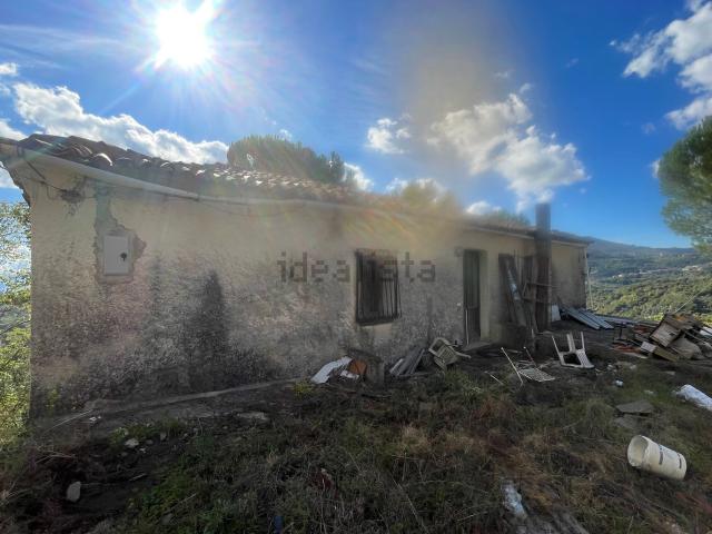Rustico in vendita a Lustra, Campania