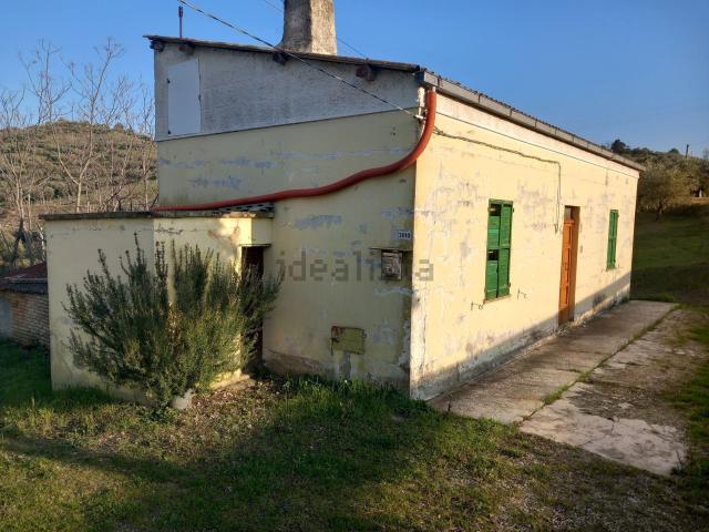 Rustico in vendita a Pianella, Abruzzo