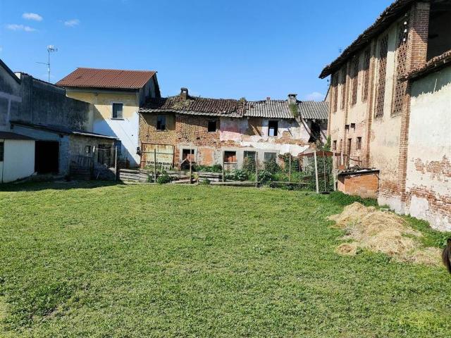 Rustico in vendita a Livraga, Lombardia