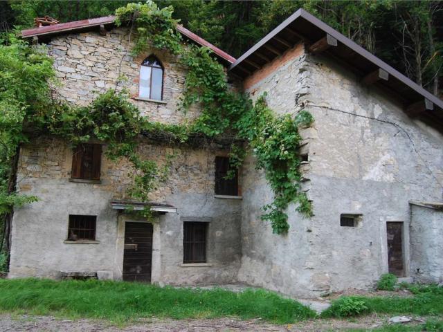 Rustico in vendita a Lanzo d'Intelvi, Como