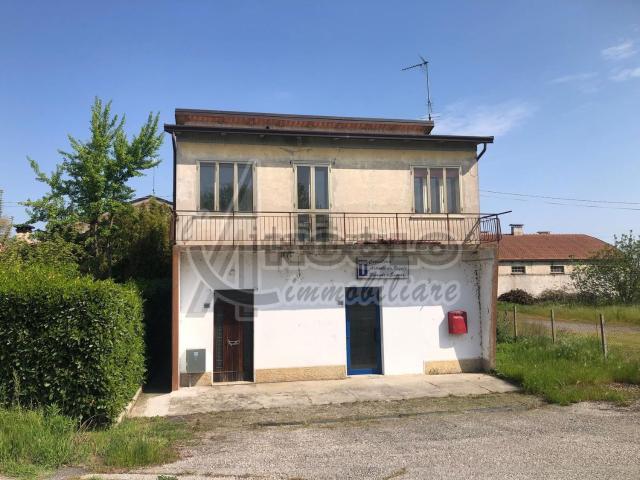 Rustico in vendita a Stienta, Veneto