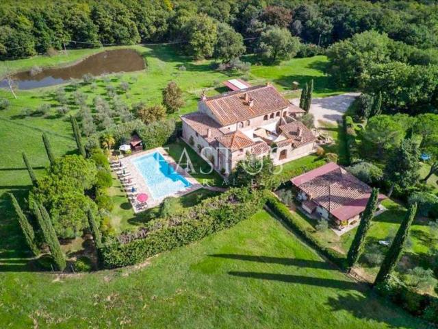 Rustico in vendita a Rapolano Terme, Toscana