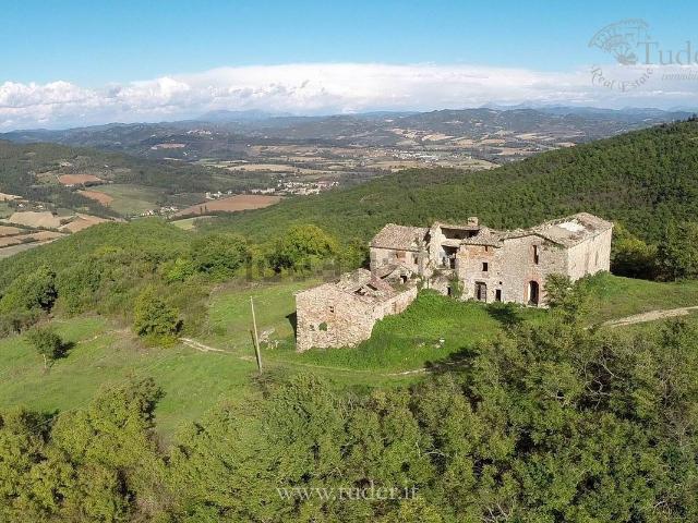 Rustico in vendita a Umbertide, Umbria