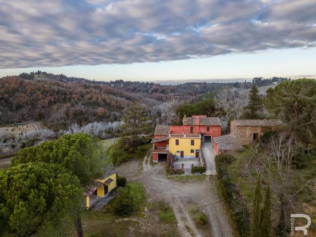 Rustico in vendita a Unione dei Comuni Circondario dell'Empolese Valdelsa, Castelfiorentino