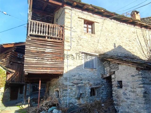 Rustico in vendita a Brusson, Aosta